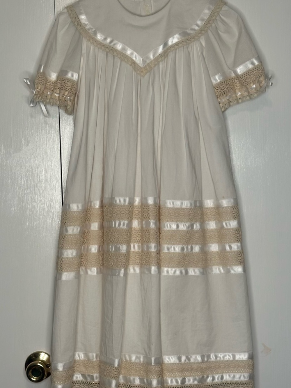 Girls Strasburg Heirloom Cream and Beige Formal Dress. Beautiful!